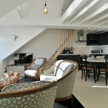 Lostra 2 - Appartement Avec Mezzanine, Front De Mer A Cancale Sur Le Port De La Houle Exterior photo